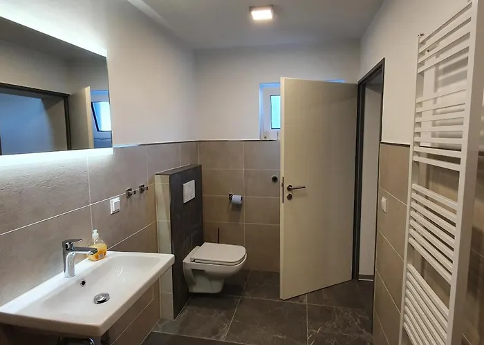 شقة Haus Mit 8 Schlafzimmer, 30 Minuten Berlin Centrum هوين نويندورف
